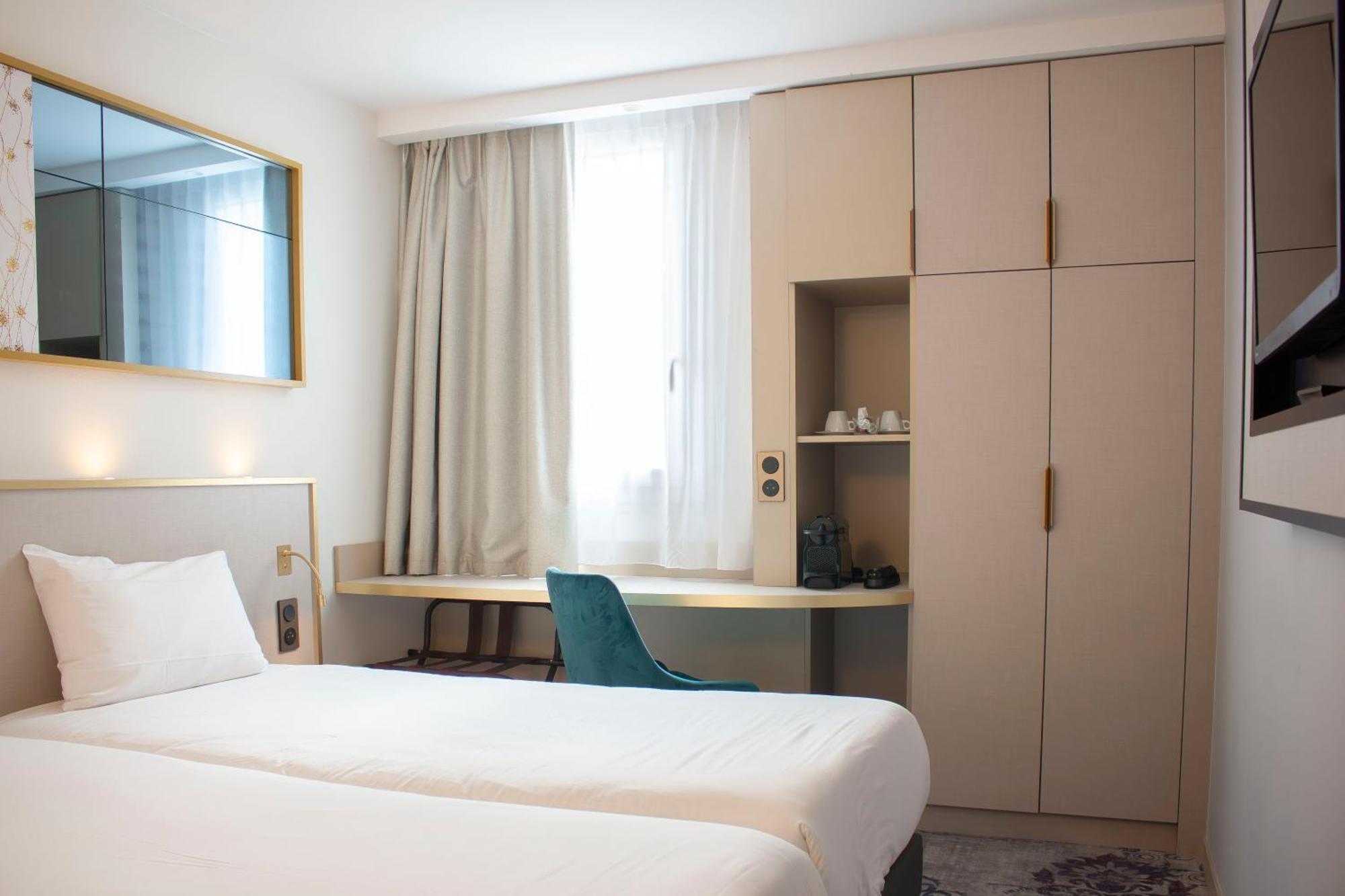Brit Hotel Bordeaux Aeroport - Le Soretel Mérignac Екстериор снимка