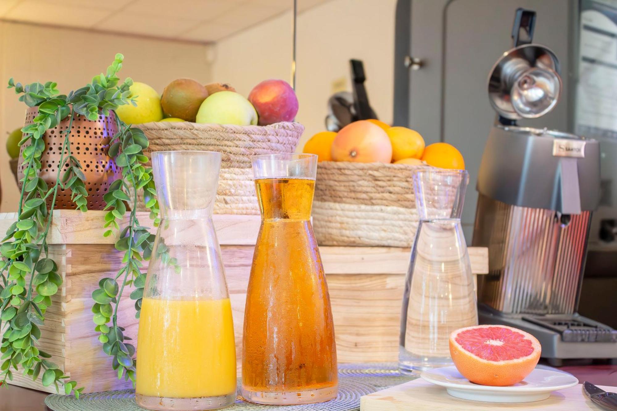 Brit Hotel Bordeaux Aeroport - Le Soretel Mérignac Екстериор снимка